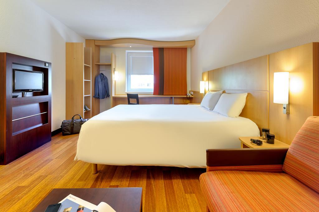 Ibis Konstanz Hotel Bagian luar foto