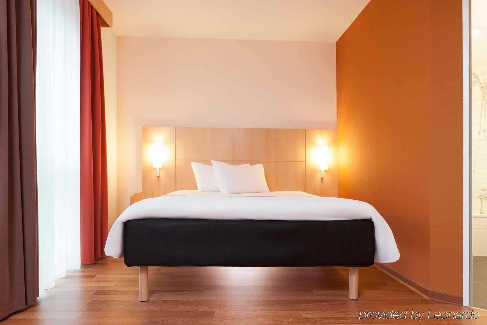 Ibis Konstanz Hotel Bagian luar foto